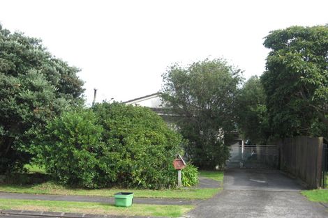 Photo of property in 24 Darren Crescent, Half Moon Bay, Auckland, 2012