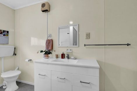 Photo of property in 2/4 Standish Street, New Plymouth, 4310