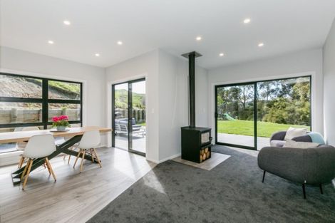 Photo of property in 86 Seafield Road, Eskdale, Napier, 4182