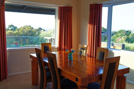 Photo of property in 18 Woodside Common, Westmorland, Christchurch, 8025