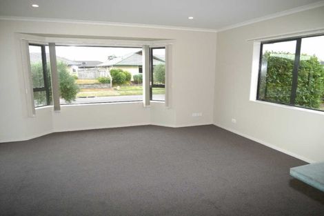 Photo of property in 28 Monarch Place, Paraparaumu Beach, Paraparaumu, 5032