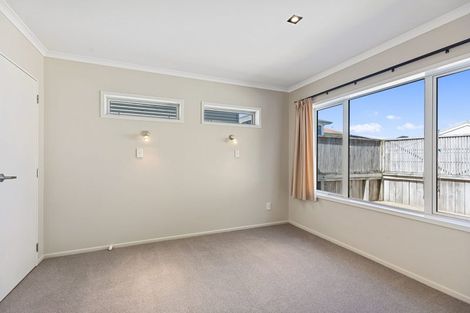 Photo of property in 10 Karewa Parade, Papamoa Beach, Papamoa, 3118