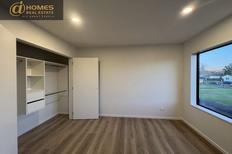 Photo of property in 3e Penfold Place, Henderson, Auckland, 0610