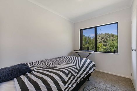 Photo of property in 10 Gleaming Place, Waiuku, 2123