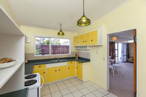 Photo of property in 6a Kingswood Grove, Raumati Beach, Paraparaumu, 5032