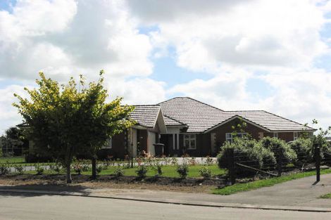 Photo of property in 10 Highland Brae, Prebbleton, 7604