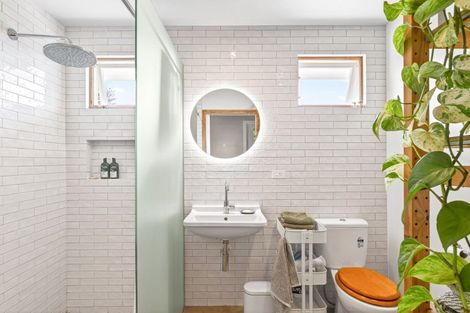 Photo of property in 14 Ropata Street, Kaiti, Gisborne, 4010