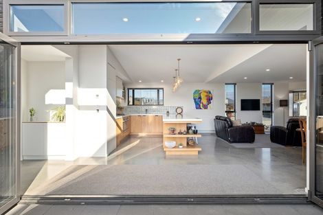 Photo of property in 16 Larch Crescent, Alexandra, 9320