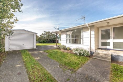 Photo of property in 12 Massey Street, Aramoho, Whanganui, 4500