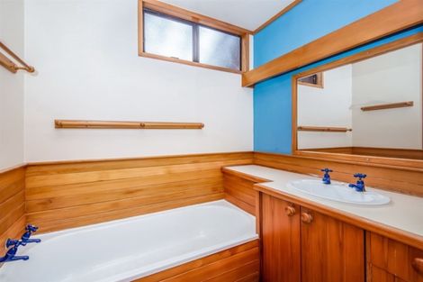 Photo of property in 2/20 Wolsley Avenue, Milford, Auckland, 0620