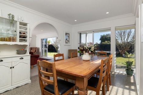 Photo of property in 22 Hibiscus Avenue, Mount Maunganui, 3116