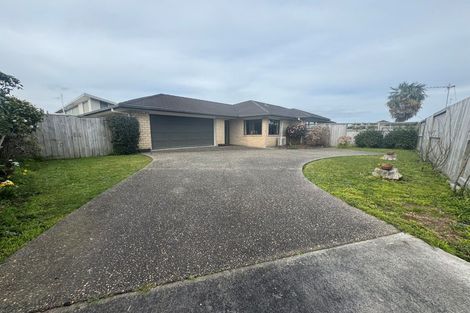 Photo of property in 32 Malbec Place, Rototuna, Hamilton, 3210
