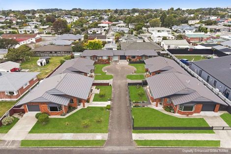 Photo of property in 6 Surrey Lane, Levin, 5510