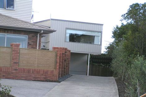 Photo of property in 16 Varlene Terrace, Forrest Hill, Auckland, 0620