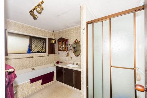 Photo of property in 1/246 Beach Road, Campbells Bay, Auckland, 0630