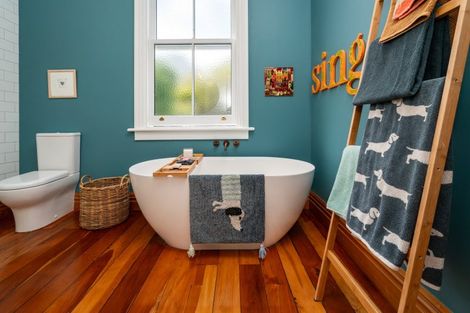 Photo of property in 5 Armour Avenue, Mount Victoria, Wellington, 6011