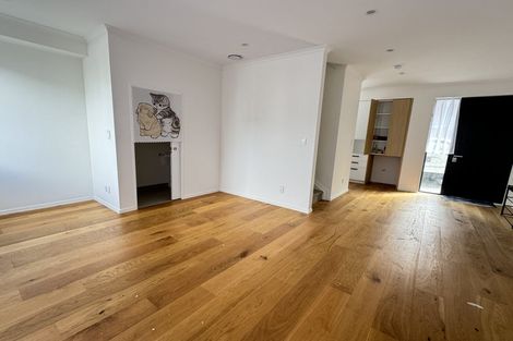 Photo of property in 15 Mahalo Avenue, Wiri, Auckland, 2104