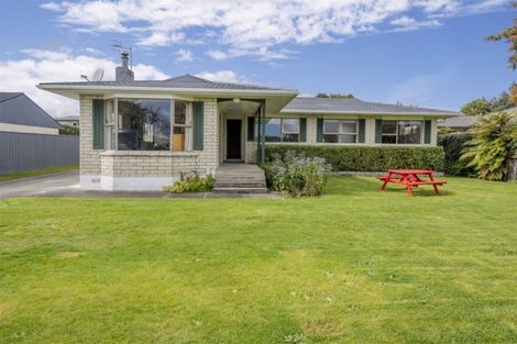 Photo of property in 10 Dee Street, Levin, 5510