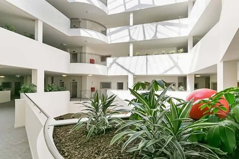 Photo of property in Stadium Garden Flats, 209/107 Thorndon Quay, Pipitea, Wellington, 6011