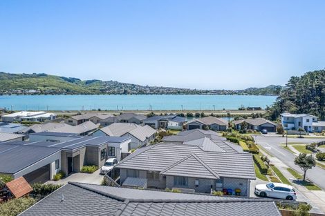 Photo of property in 2 Ihakara Arthur Lane, Aotea, Porirua, 5024