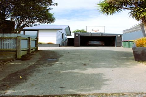 Photo of property in 3 Koromiko Street, Kaka Point, Balclutha, 9271