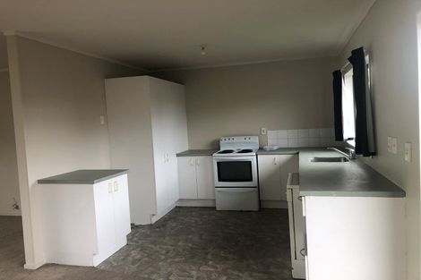 Photo of property in 7a Ngatira Place, Clendon Park, Auckland, 2103