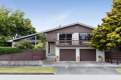 Photo of property in 3 Drury Street, Cloverlea, Palmerston North, 4412