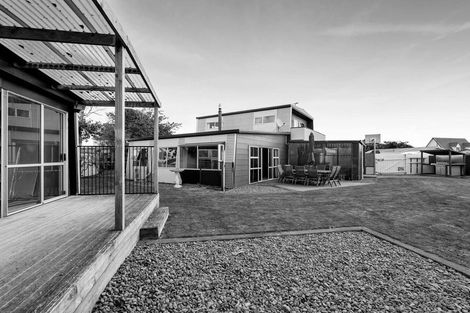 Photo of property in 52 Murray Avenue, Hawera, 4610