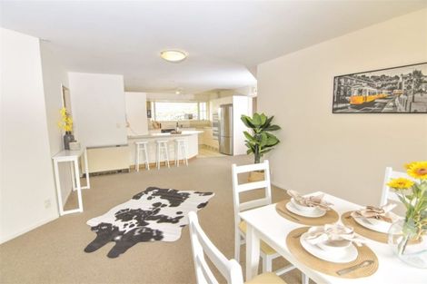 Photo of property in 2 Westlake Drive, Halswell, Christchurch, 8025