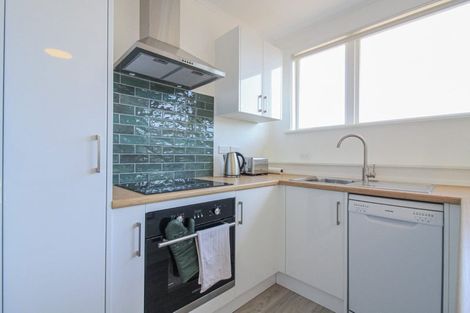 Photo of property in 12 Mataroa Avenue, Northland, Wellington, 6012