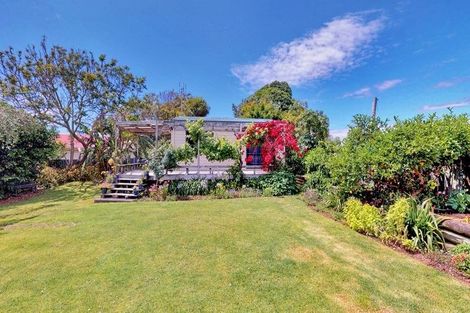 Photo of property in 21 Athenree Road, Athenree, Katikati, 3177