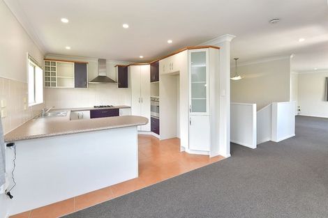 Photo of property in 11 Ambassador Glade, Orewa, 0931