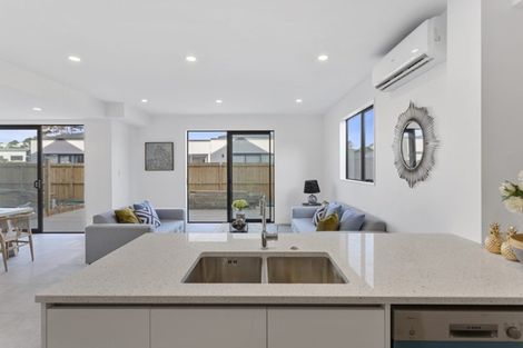 Photo of property in 34 Waihou Crescent, Albany Heights, Auckland, 0632