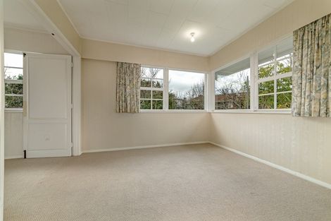 Photo of property in 69 Churchill Avenue, Hokowhitu, Palmerston North, 4410