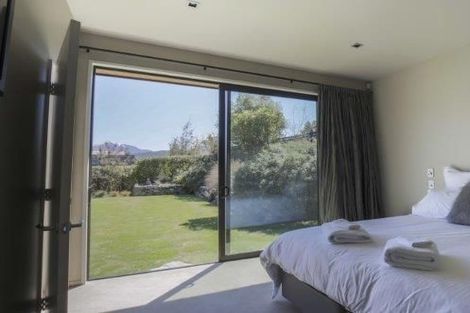 Photo of property in 2 Buckler Court, Jacks Point, Queenstown, 9371