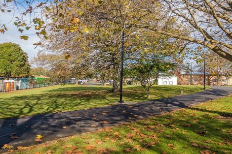 Photo of property in 3/125 Carrington Road, Point Chevalier, Auckland, 1025