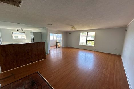 Photo of property in 1/50 Tudor Road, Henderson, Auckland, 0610