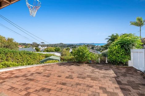 Photo of property in 1/34 Totara Road, Stanmore Bay, Whangaparaoa, 0932