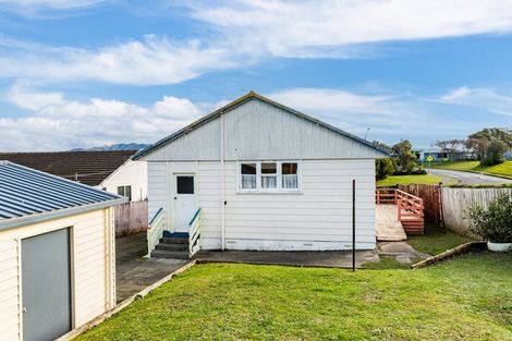 Photo of property in 192 Warspite Avenue, Waitangirua, Porirua, 5024