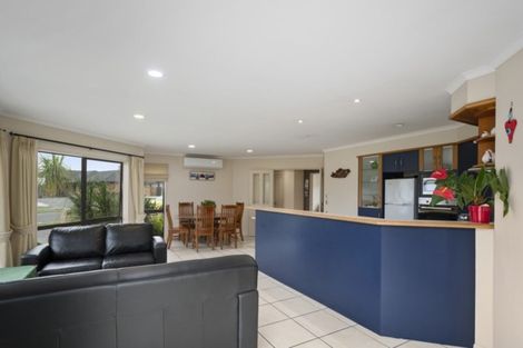 Photo of property in 34 Aranui Drive, Papamoa Beach, Papamoa, 3118