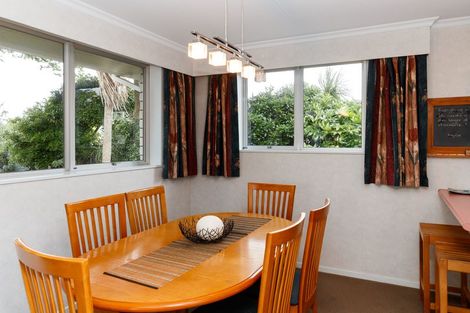 Photo of property in 3 Drury Street, Cloverlea, Palmerston North, 4412