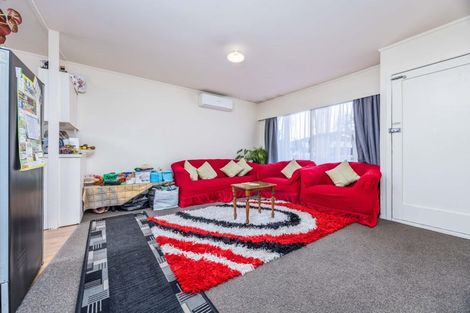Photo of property in 28 Landscape Road, Papatoetoe, Auckland, 2025