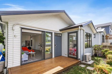 Photo of property in 148a Moire Road, West Harbour, Auckland, 0618