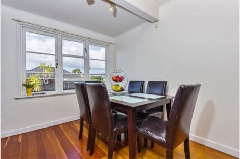 Photo of property in 114 Astley Avenue, New Lynn, Auckland, 0600
