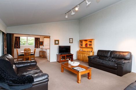 Photo of property in 3 Drury Street, Cloverlea, Palmerston North, 4412