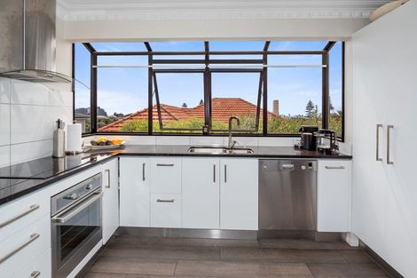 Photo of property in 62 Oceanview Road, Mount Maunganui, 3116