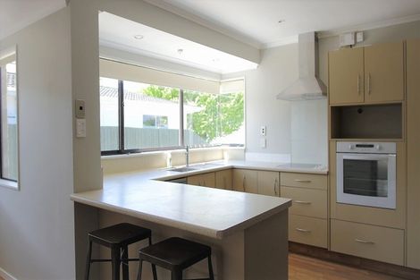 Photo of property in 100 John F Kennedy Drive, Milson, Palmerston North, 4414