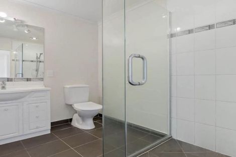 Photo of property in 4 Lime Crescent, Papakura, 2110
