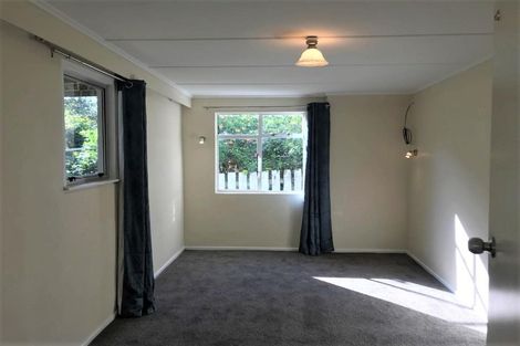 Photo of property in 40 Govett Avenue, Frankleigh Park, New Plymouth, 4310