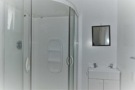 Photo of property in 8 Clonbern Place, Upper Riccarton, Christchurch, 8041